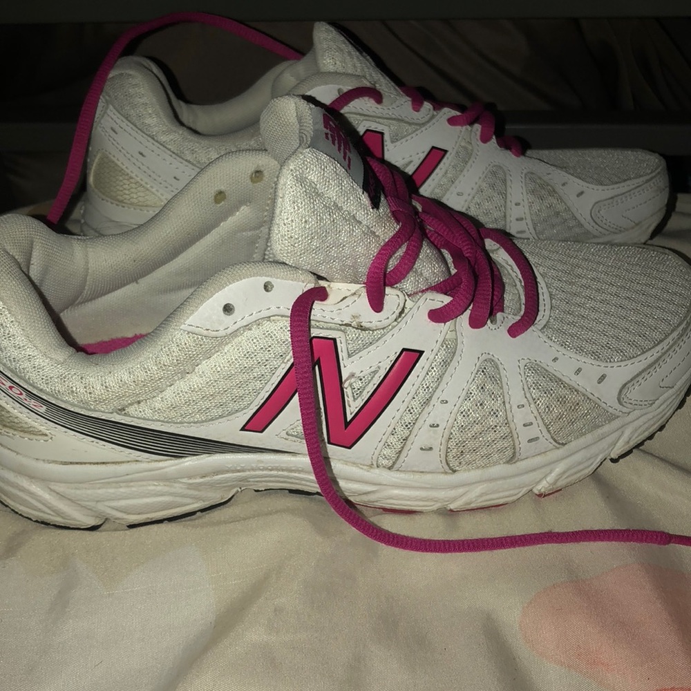 New balance shoes